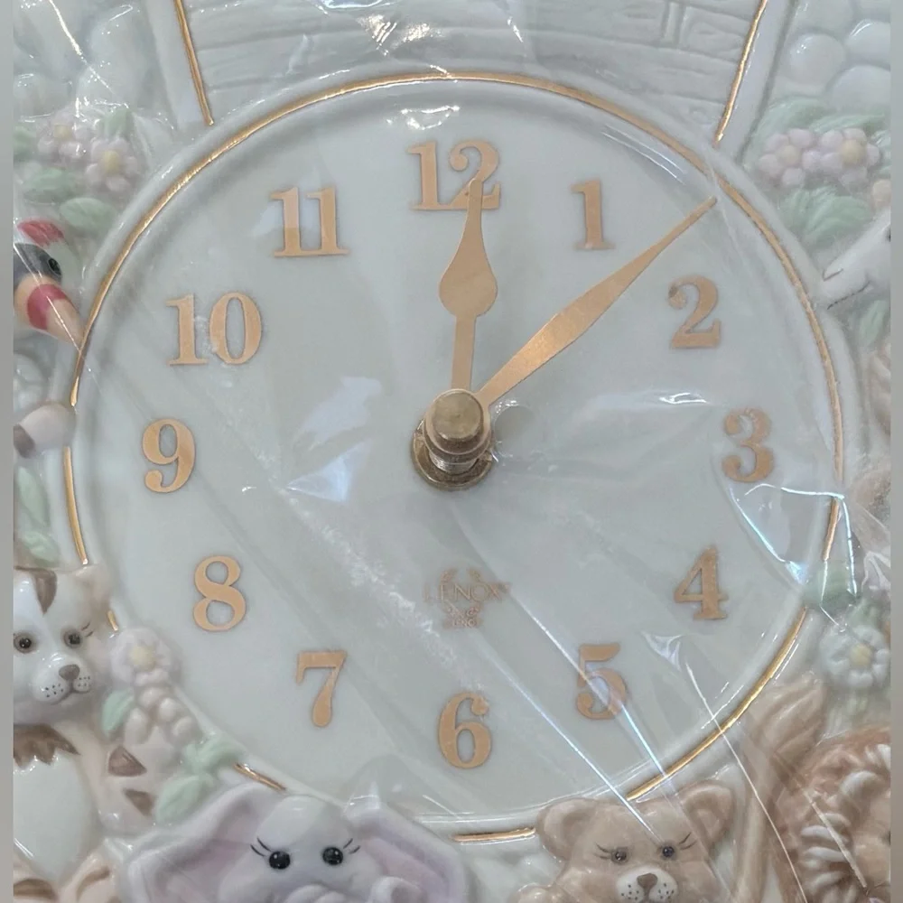 New in box Lenox Noah’s ark wall clock with pendulum porcelain vintage baby gift